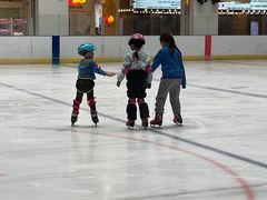 -炫采冰场(红博中央公园商场店)