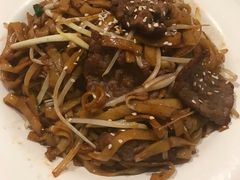 -新大咀港式茶餐厅(宝山万达店)