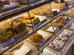 面包甜点陈列柜-山崎面包(苏州中心店)