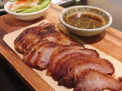 烧猪颈肉-大头虾越式风味餐厅(光明广场店)