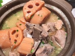 -自己人·宜昌菜(水悦城店)
