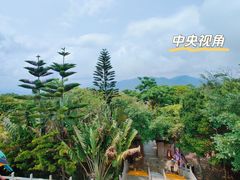 -亚龙湾中心广场