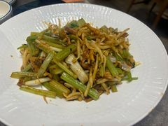 -闫府私房菜·老字号(恒隆店)