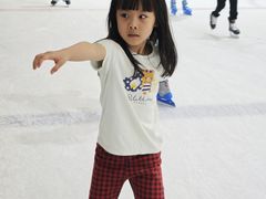 -正佳冰河湾真冰滑冰场