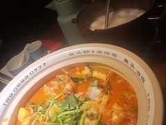 -魏铭鱼头捞饭(晋阳路店)