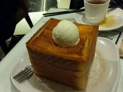 -新大咀港式茶餐厅(宝山万达店)