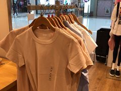 -优衣库(上海颛桥万达广场店)