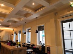 大堂-星巴克臻选(广州沙面店)