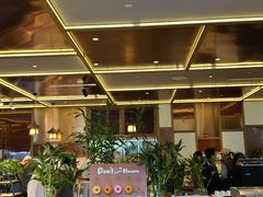 -大中华希尔顿酒店-念自助餐·嗨啤·小龙虾