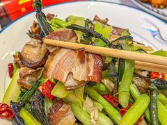 -霄汉牛三鲜湖北砂锅菜(万松园2店)