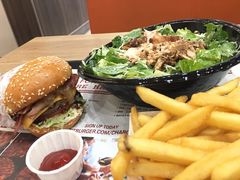 -The Habit Burger Grill 哈比特汉堡(复兴soho店)