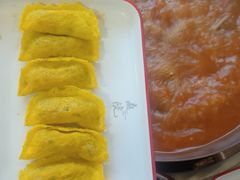 -毛辣果·贵州红酸汤牛肉火锅(西单店)