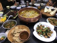 -三锅莊·牦牛肉火锅·香格里拉特色藏餐宴请餐厅(昆明创始店)