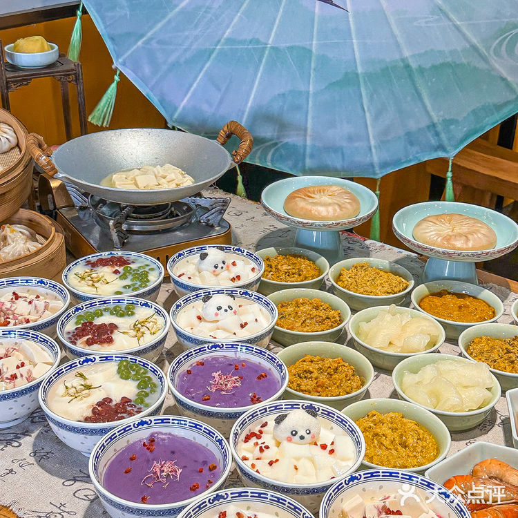 桨声灯影里的金陵蟹黄汤包！一个字绝~