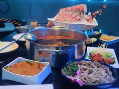 -唯爱KTV聚会餐厅(仙林东城汇店)
