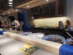 自助取餐区-清真盛志望麻酱酿皮·非遗老字号