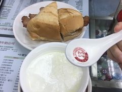 猪扒包-义顺牛奶公司(铜锣湾骆克道店)
