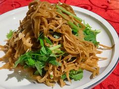 巧手拌笋丝-兴农记