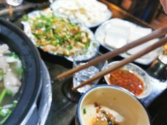 -乐山食古香跷脚牛肉