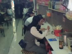 -二七友名焖子铺