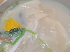 -南城香·饭香串香馄饨香(青年路店)