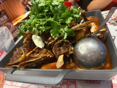 -肥肥虾庄·金牌油焖大虾(汉街SKP店)