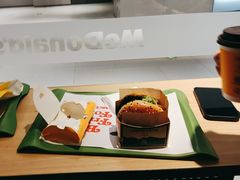 -麦当劳(百联西郊购物中心店)