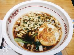 -呷佬·长沙手工米粉(金沙江路店)