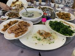 -鹏城人家海鲜酒家·23年老字号(较场尾店)