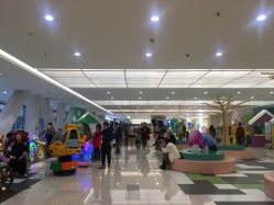 -孩子王(奥克斯广场店)