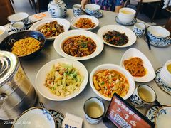 -老三样 · 江西菜馆(前海壹方汇店)