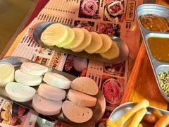-叽叽扎扎烤肉场(生态城万达店)