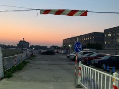 -泊安飞浦东物流大道停车场