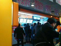 -麦当劳(中山公园龙之梦店)