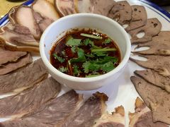 -东巴谷野生菌火锅餐厅