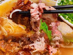 鲜烫牛肉牛丸粿条-一肴·牛肉粿条(罗湖万象店)