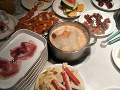 -锅儿欢海鲜火锅烤肉自助餐(东港凯虹店)