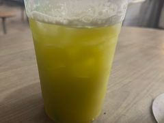 -东海岸人工湖美食村