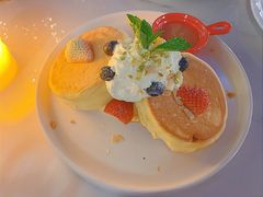 -304/BRUNCHRESTAURANT