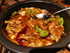 黑松露牛肝菌焖牛蛙-云海肴·汽锅鸡·云南菜(美罗城店)