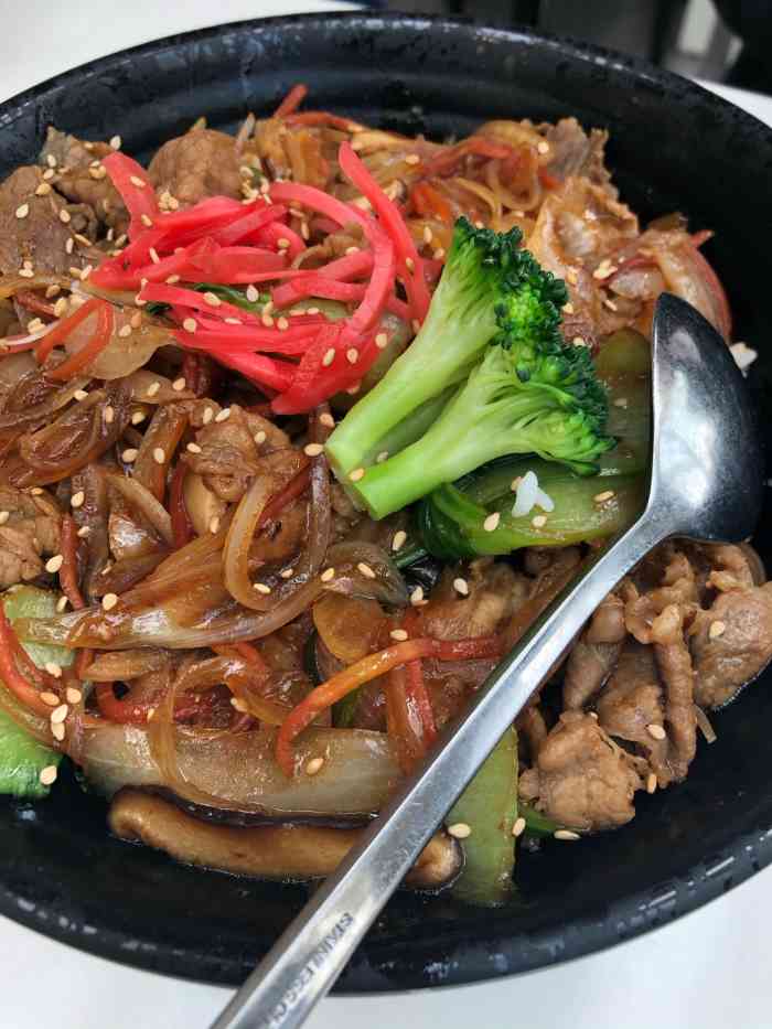 24格-"荣祥广场的24格餐厅,电影主题餐厅,店里."-大众点评移动版