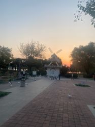 -玄武湖景区-情侣园游乐场