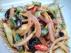 -王魁烧烤美食城(文化西路店)