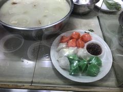 -周家大连水饺(美专校街店)