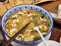 -香麒园·过桥米线·南湖雅宴