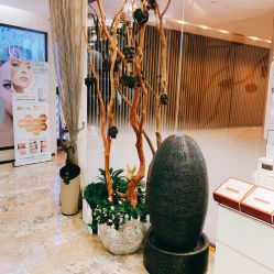-AKOZO Beauty Salon