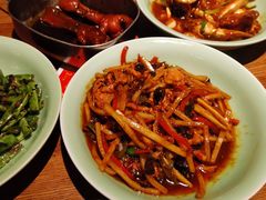 鱼香肉丝-弄堂里·寻味杭州(湖滨银泰in77C区店)