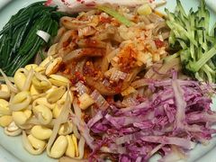油泼沙葱莜面-龍聚祥烧麦馆(万达店)