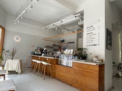 用餐区-COTTON CAFE(德信·中外公寓店)