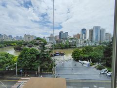 -包整·丝娃娃(一览甲秀楼风景店)